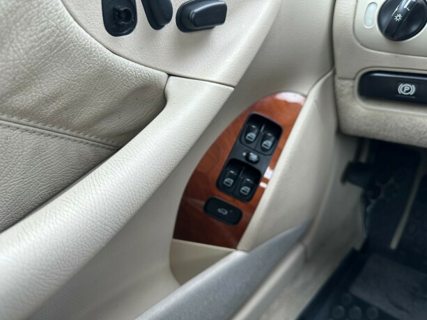 mercedes-benz-clk-bensin-2005-big-18