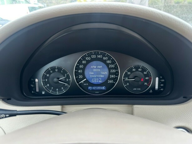 mercedes-benz-clk-bensin-2005-big-24