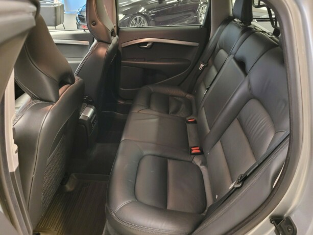 volvo-xc-70-diesel-2011-big-18