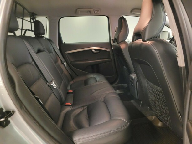 volvo-xc-70-diesel-2011-big-16