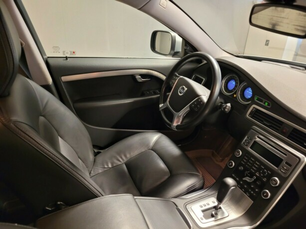 volvo-xc-70-diesel-2011-big-14