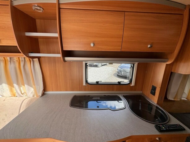 knaus-w04-2011-big-17