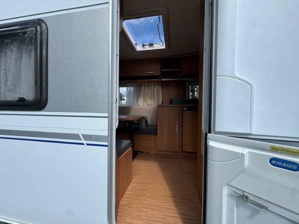 knaus-w04-2011-big-9