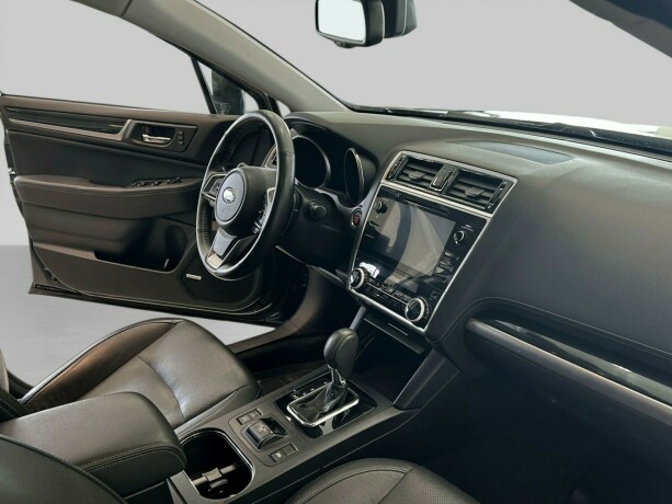 subaru-outback-bensin-2018-big-8