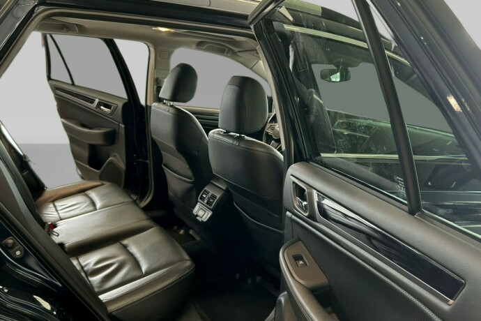 subaru-outback-bensin-2018-big-9