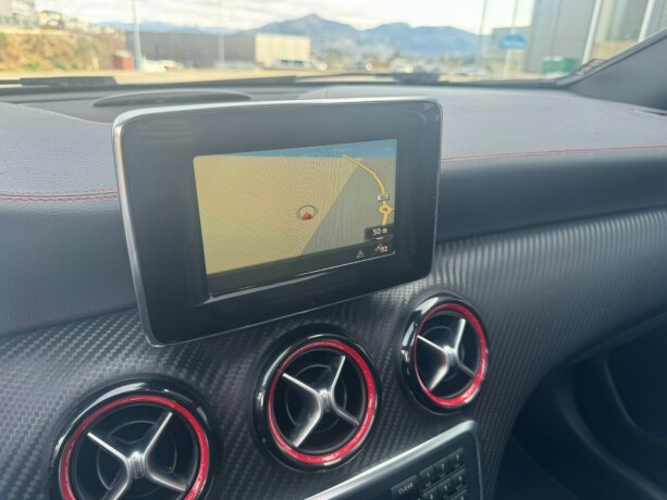 mercedes-benz-a-klasse-bensin-2013-big-20