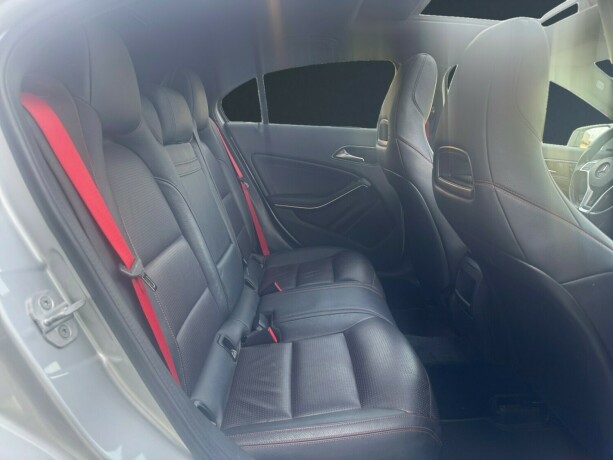mercedes-benz-a-klasse-bensin-2013-big-10