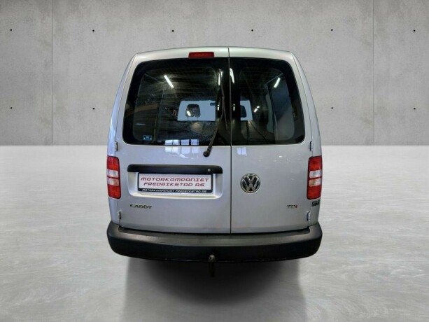 volkswagen-caddy-diesel-2012-big-10