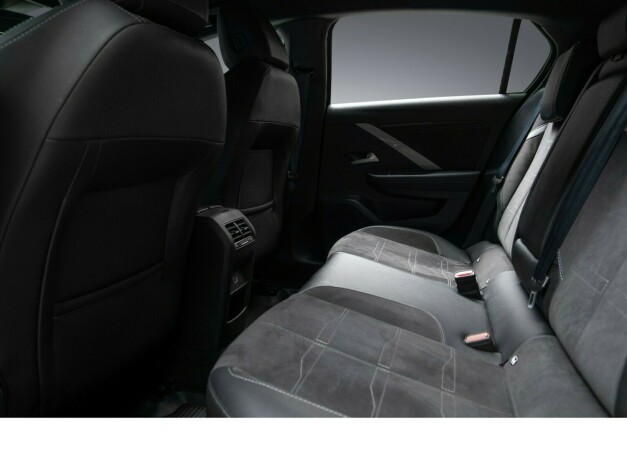 opel-astra-elektrisitetbensin-2023-big-26