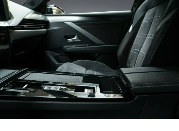 opel-astra-elektrisitetbensin-2023-big-22