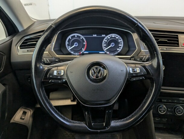 volkswagen-tiguan-diesel-2018-big-16