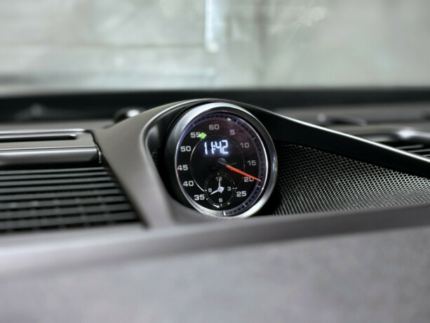 porsche-panamera-bensin-2014-big-9