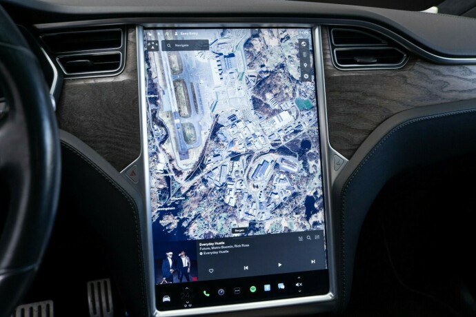 tesla-model-x-elektrisitet-2018-big-19