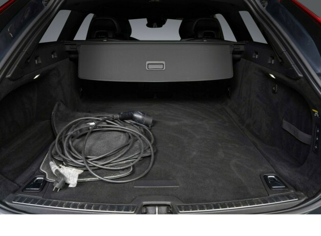 volvo-v90-elektrisitetbensin-2018-big-27