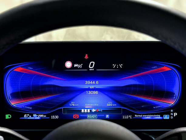 mercedes-benz-eqe-elektrisitet-2023-big-24