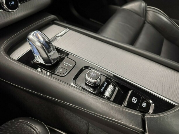 volvo-xc-90-elektrisitetbensin-2018-big-28