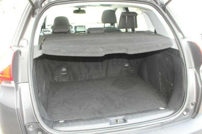 peugeot-2008-bensin-2016-big-4