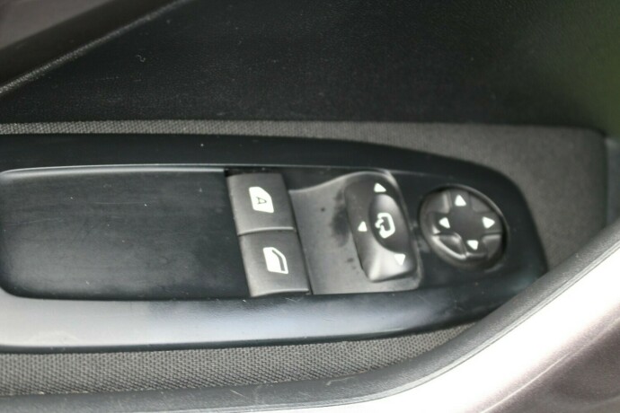 peugeot-2008-bensin-2016-big-10