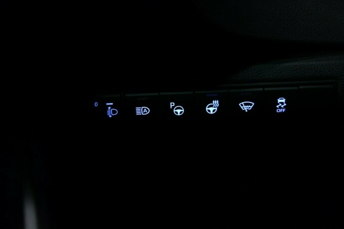 toyota-corolla-elektrisitetbensin-2019-big-20