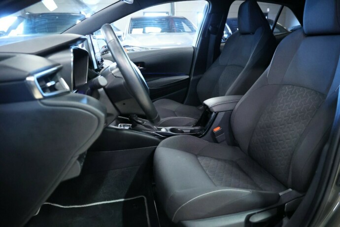 toyota-corolla-elektrisitetbensin-2019-big-4