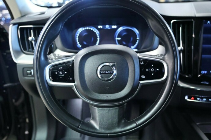 volvo-xc-60-elektrisitetbensin-2018-big-13