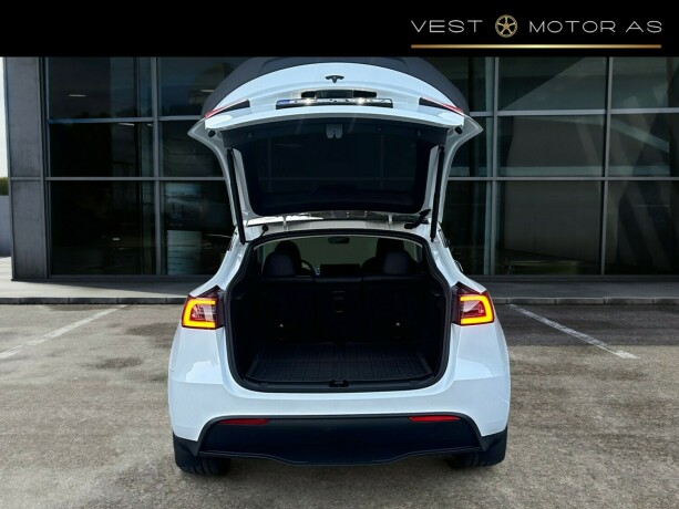 tesla-model-y-elektrisitet-2024-big-6