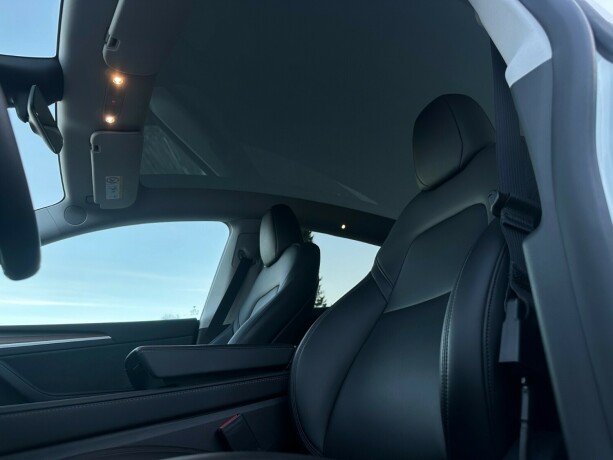 tesla-model-y-elektrisitet-2024-big-21