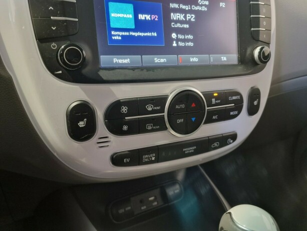 kia-soul-elektrisitet-2018-big-15