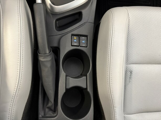 toyota-auris-executive-panorama-12-mnd-garanti-hybrid-big-10