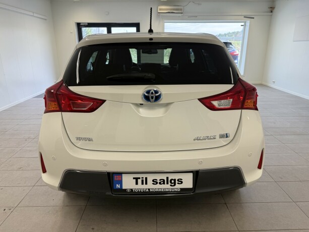 toyota-auris-executive-panorama-12-mnd-garanti-hybrid-big-2