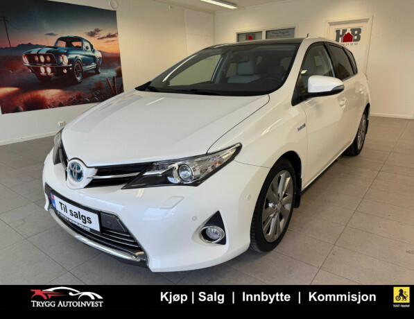 toyota-auris-executive-panorama-12-mnd-garanti-hybrid-big-0