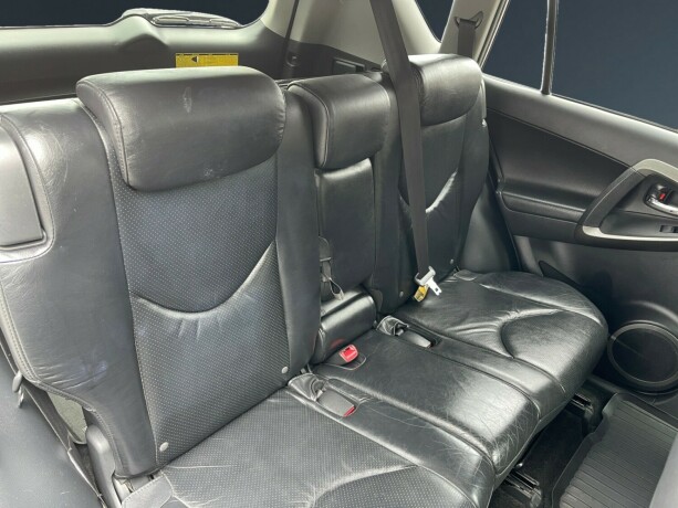 toyota-rav4-diesel-2010-big-13