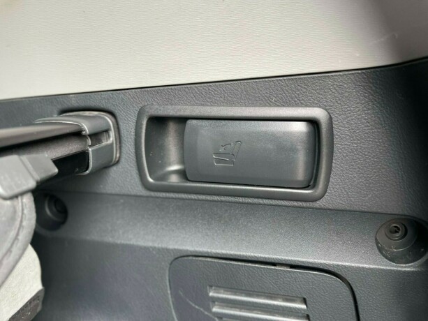 toyota-rav4-diesel-2010-big-23