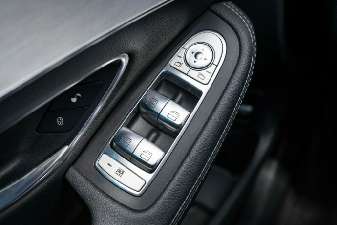 mercedes-benz-c-klasse-elektrisitetbensin-2016-big-26