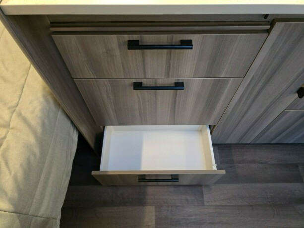 kabe-estate-780-dgdl-ks-2023-big-15