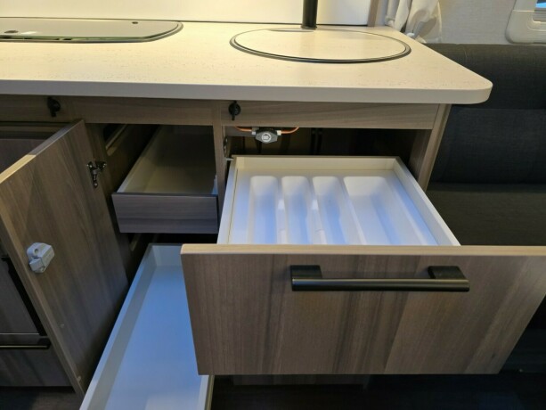 kabe-estate-780-dgdl-ks-2023-big-18