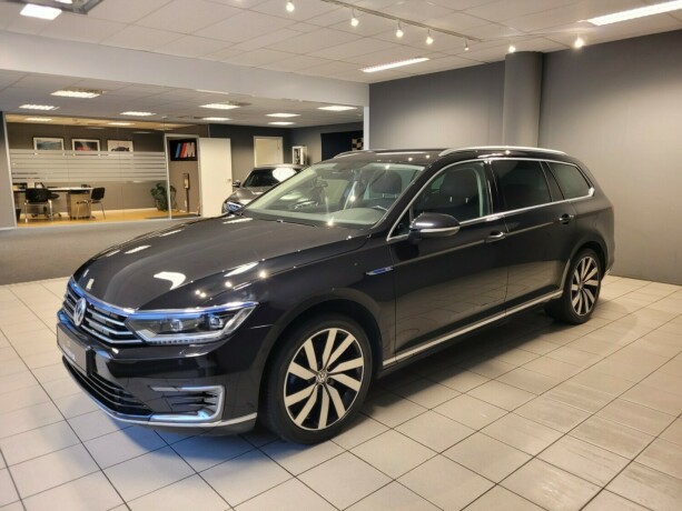 volkswagen-passat-elektrisitetbensin-2017-big-7