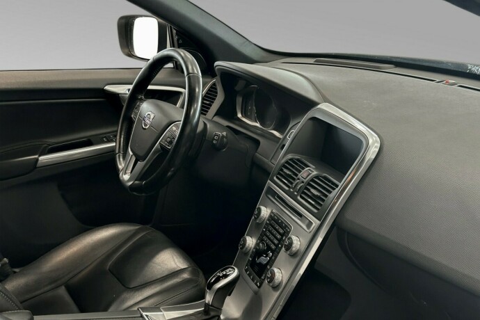 volvo-xc-60-diesel-2016-big-6