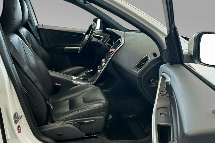 volvo-xc-60-diesel-2016-big-5