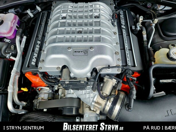 dodge-challenger-bensin-2018-big-21