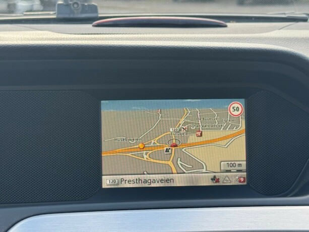mercedes-benz-c-klasse-diesel-2012-big-18