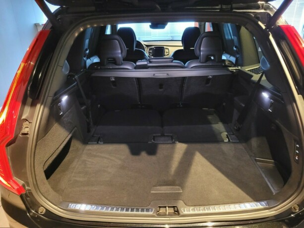volvo-xc-90-diesel-2019-big-25