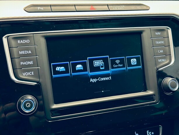 volkswagen-passat-elektrisitetbensin-2017-big-26