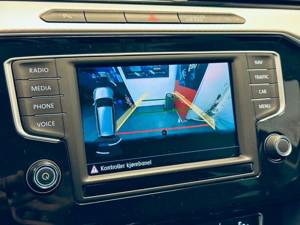 volkswagen-passat-elektrisitetbensin-2017-big-27