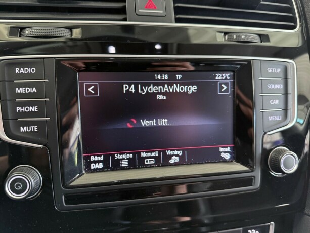 volkswagen-golf-diesel-2013-big-21