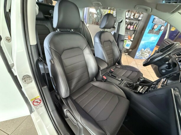 volkswagen-golf-diesel-2013-big-30
