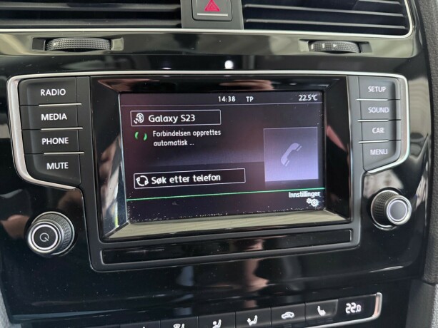 volkswagen-golf-diesel-2013-big-23