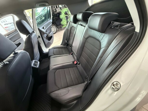 volkswagen-golf-diesel-2013-big-34