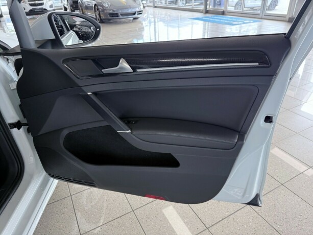 volkswagen-golf-diesel-2013-big-28
