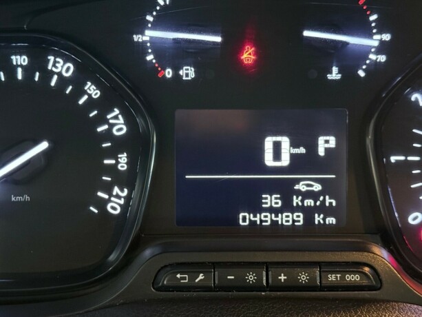 peugeot-expert-diesel-2022-big-14
